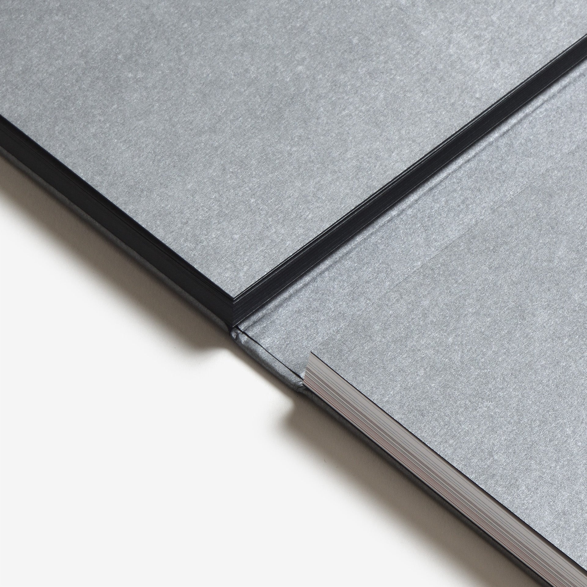 Donald Judd: 1957-1963, Paintings and Objects