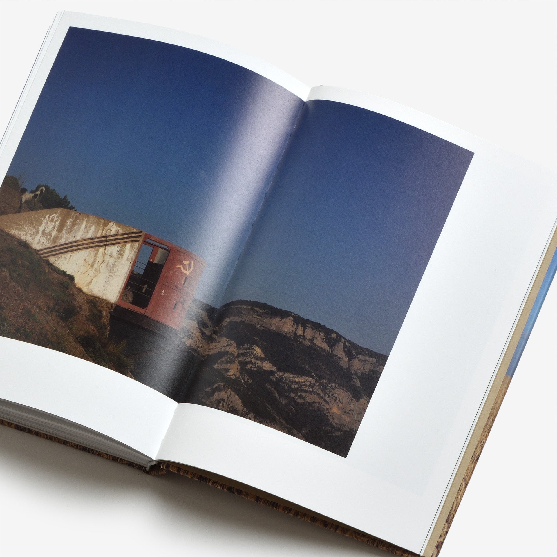 Yoshie Itasaka: Infinity Complex Landscap