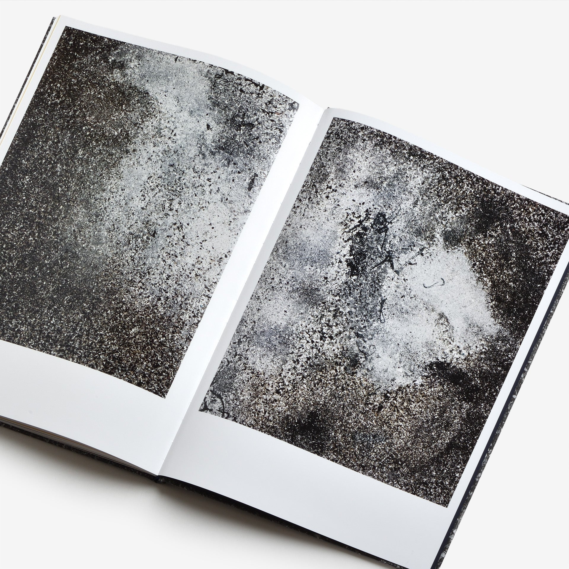 Nicolai Howalt: By looking down I see up. By looking up I see down.