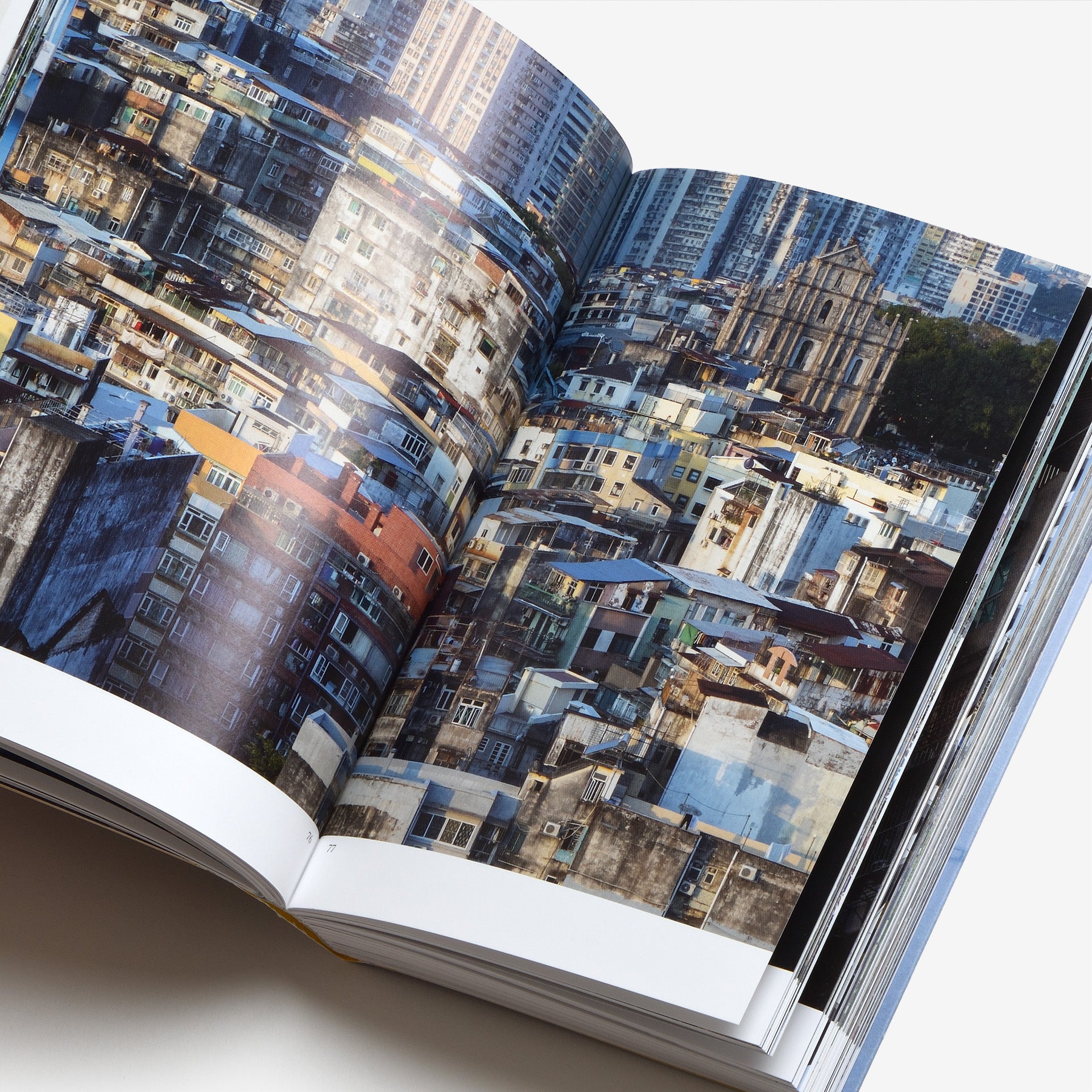 Macao: Parallel Worlds