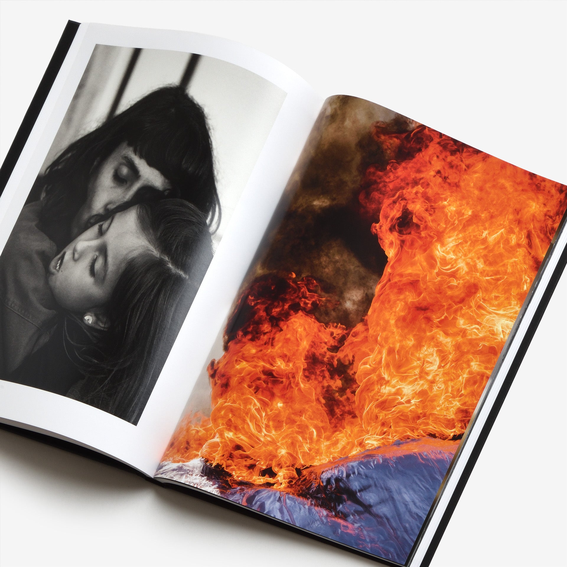 Jörg Brüggemann: Tres Viajes