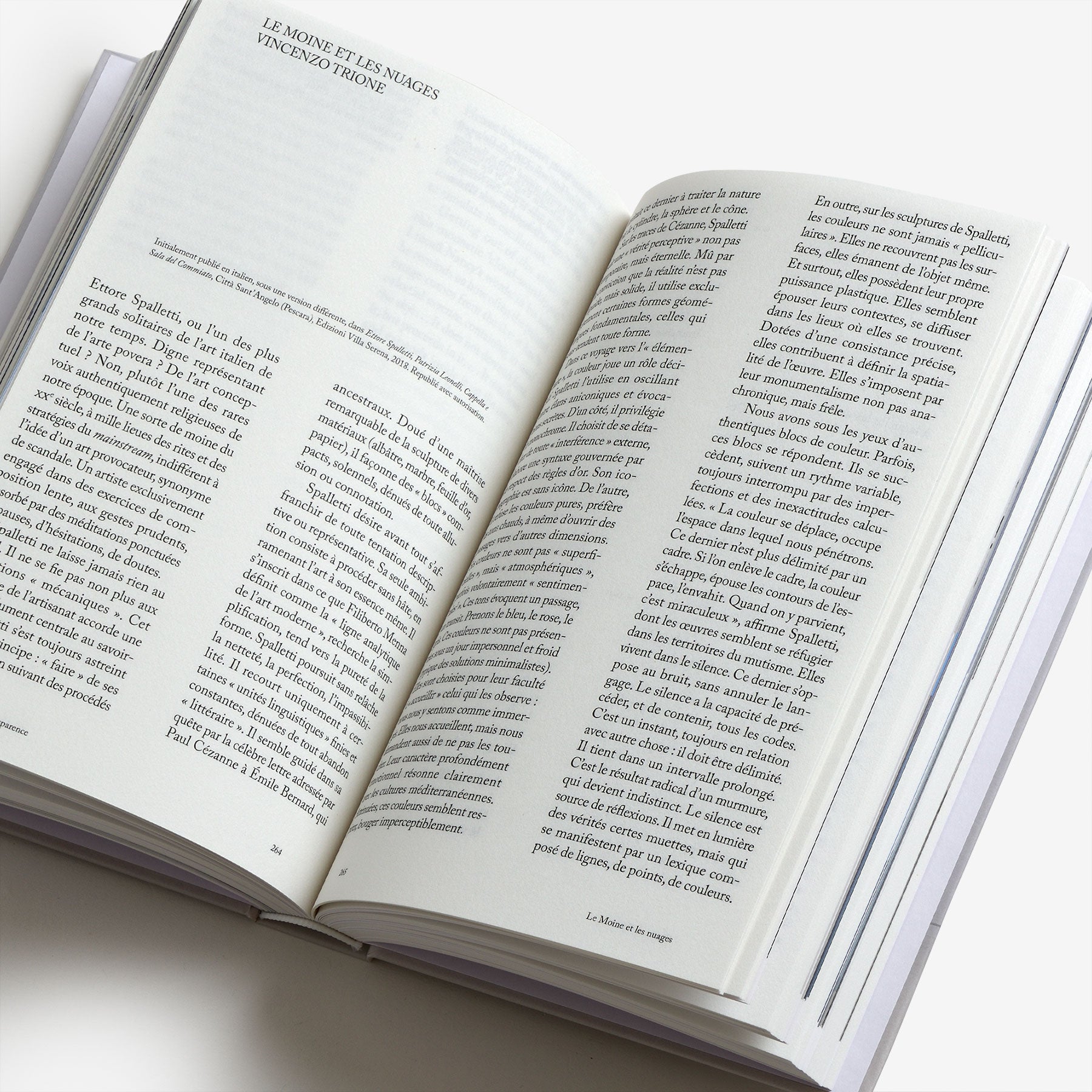 Ombre d’azur, Transparence