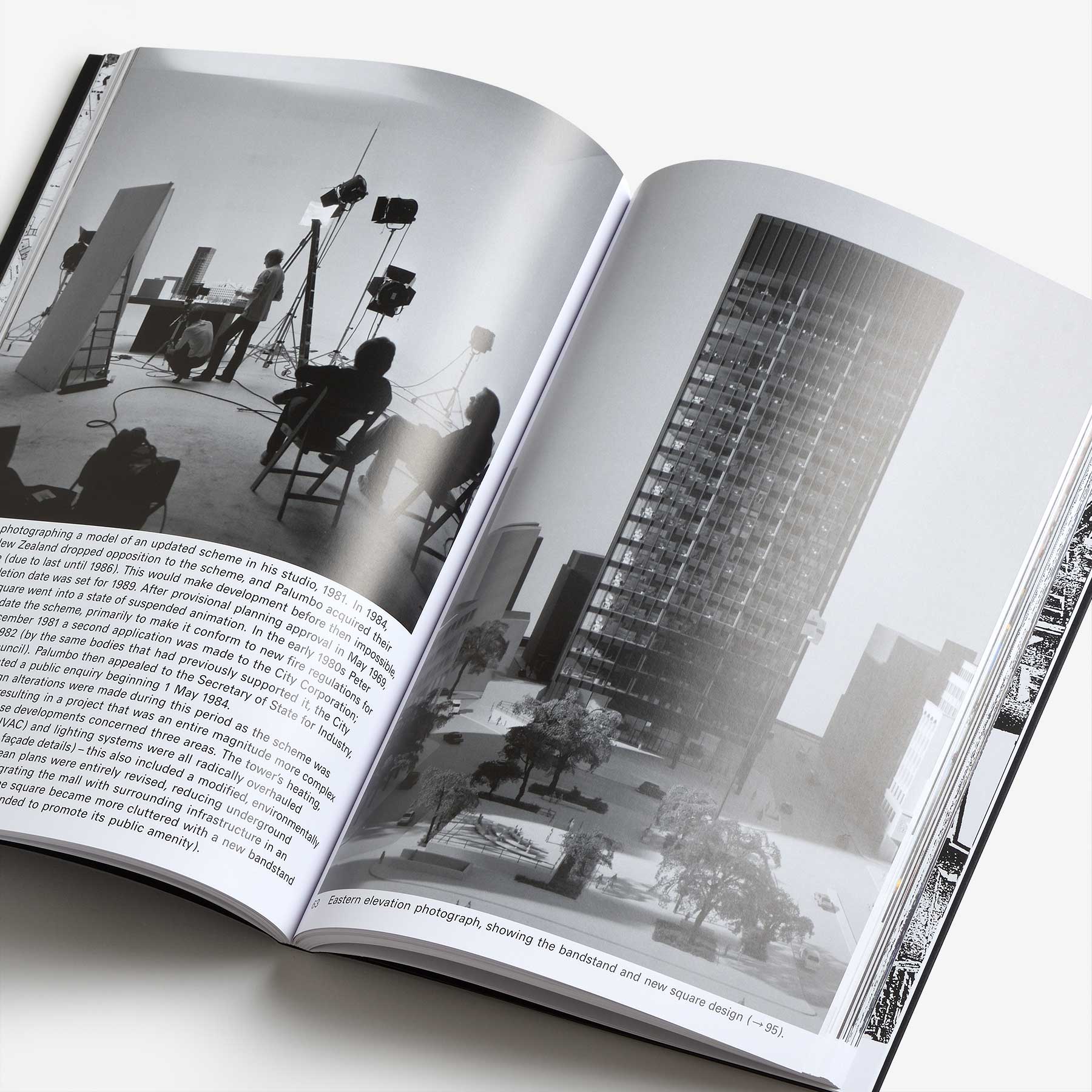 Mies in London (Soft Cover)